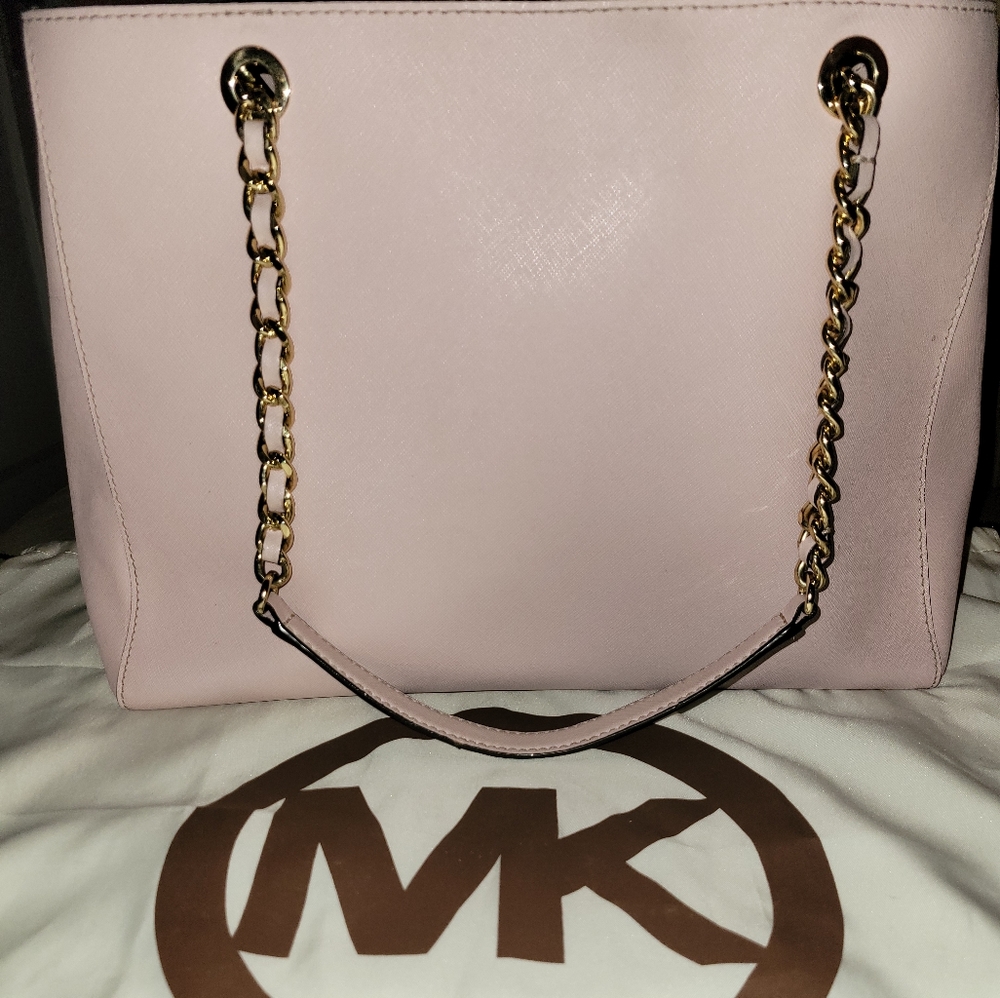Michael Kors Blush Tote with Gold Accents - Picture 3 of 10